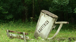 Púšť v izbách, zosuvy pôdy aj schátrané kúpele. Mestá duchov a ich príbehy