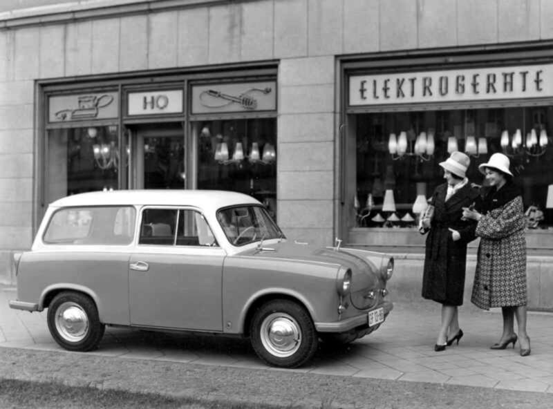 V roku 1960 obohatilo ponuku praktické kombi...