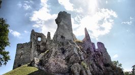 Záhadou hradu Plaveč ostáva hrobka