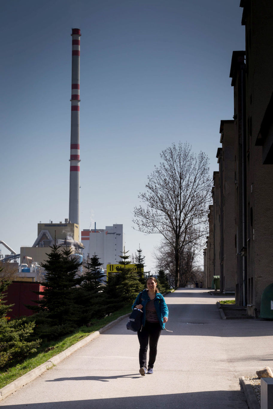 Pohľad na komín ružomberského závodu Mondi SCP....