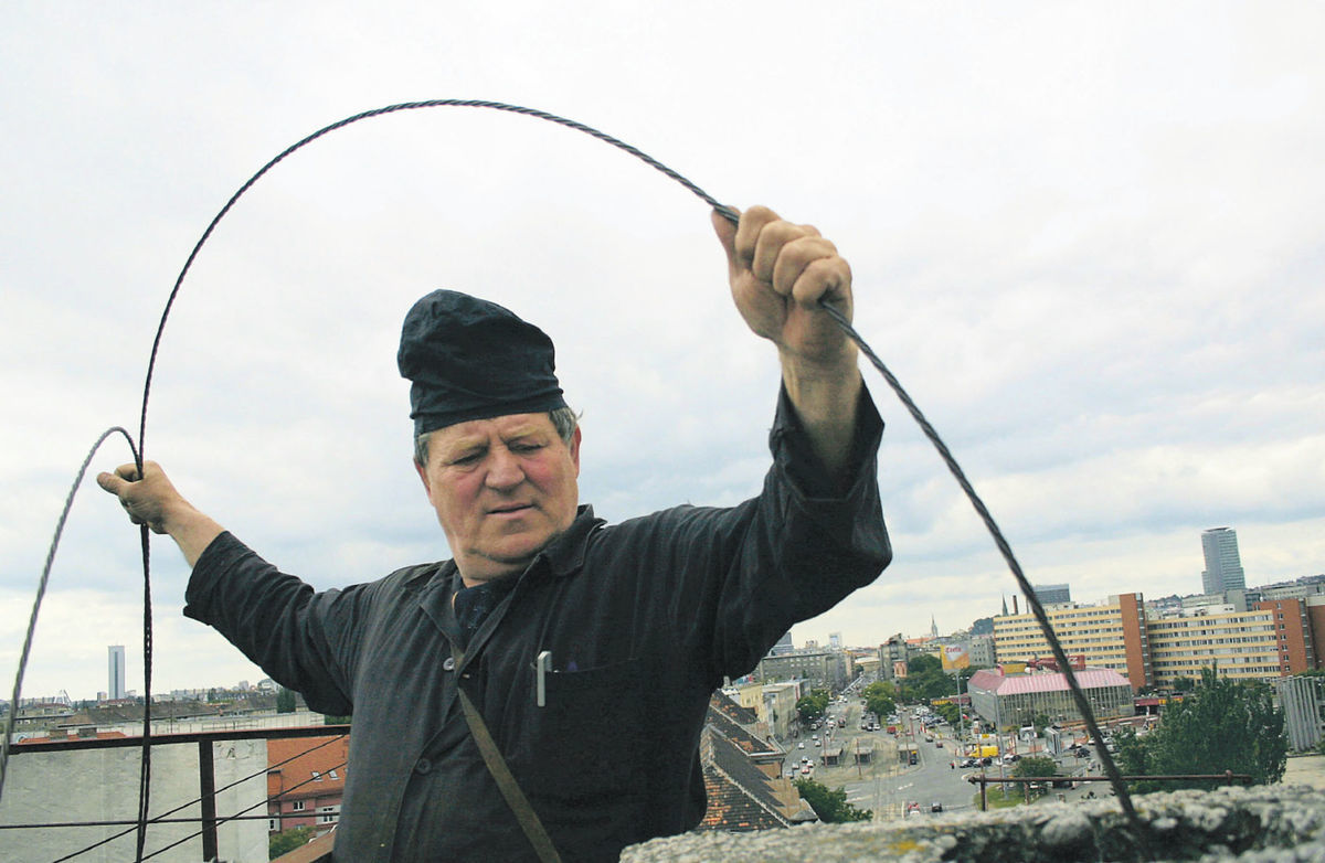 Pohľad na komín ružomberského závodu Mondi SCP....