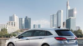 Opel-Astra Sports Tourer-2016-1024-07