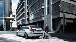 Opel-Astra Sports Tourer-2016-1024-0c