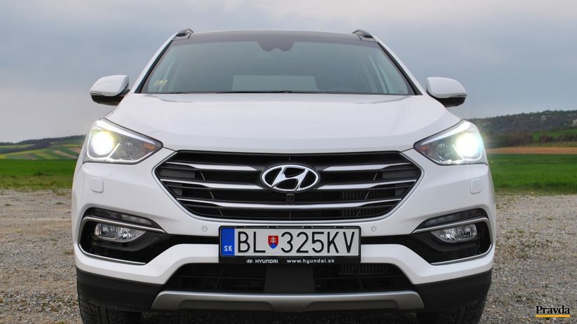 Testované auto malo aj bixenónové svetlomety a...