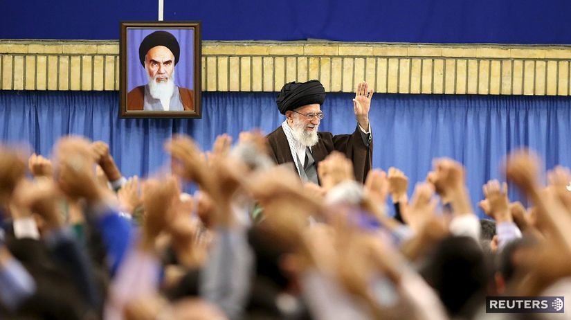 Irán, Chameneí
