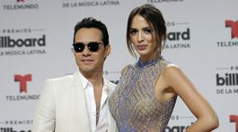 Po Lopezovej a vysokej kráske má ďalší objav: Anthony zbalil túto sexicu!