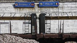 Rakúsko sa uzatvára. Pred všetkými