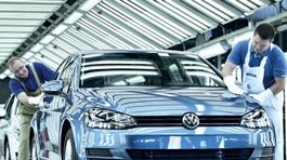 Čaká sa na rozhodnutie Trumpa o clách na autá, zrejme ho odloží