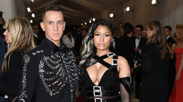 Dizajnér Jeremy Scott obliekol raperku Nicki Minaj.
