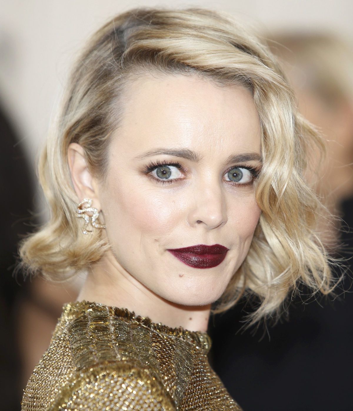 Farba burgundského či merlotu - zvyčajne ju...