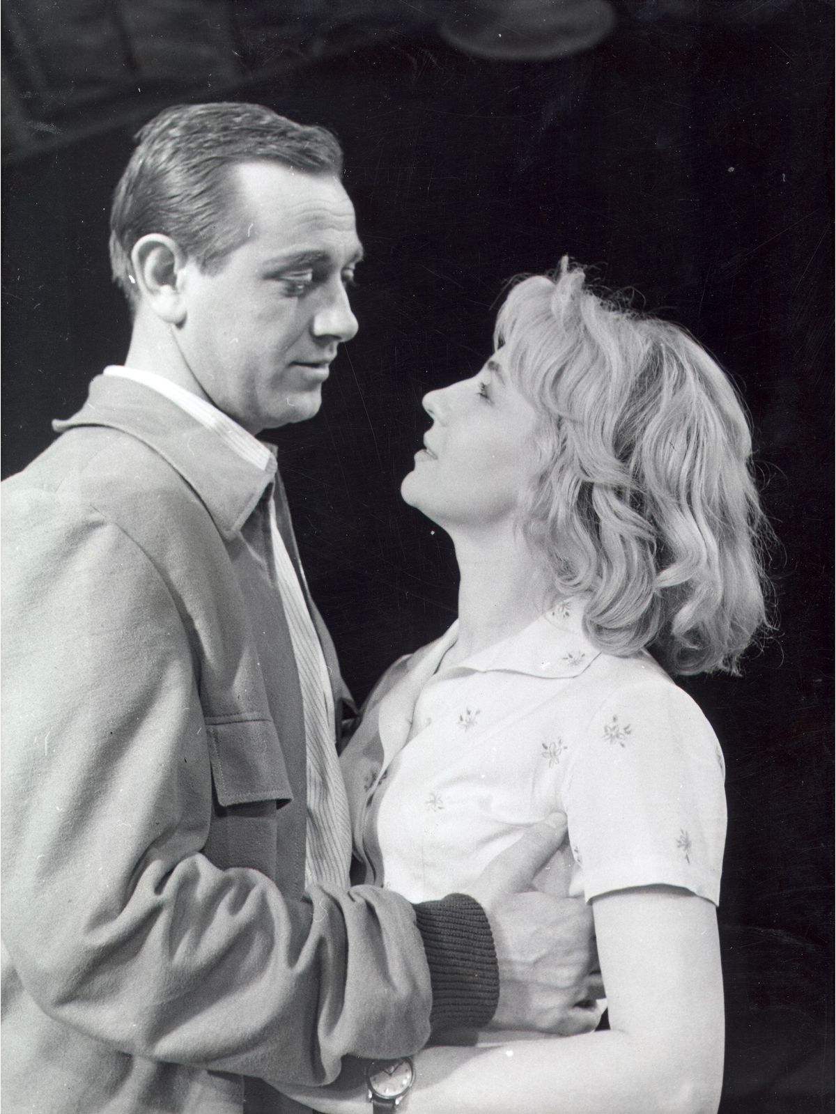 Príhoda na brehu rieky (1960), Karol Machata...