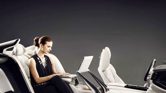 Volvo S90 Excellence Lounge Console Concept - 2016