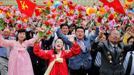 Zjazd vládnucej strany v KĽDR zakončil slávnostný sprievod