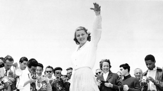 Rok 1956: Herečka Ingrid Bergman v obkľúčení...