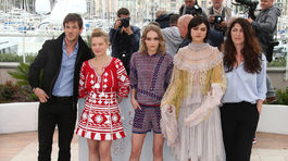 Herci Gaspard Ulliel, Melanie Thierry, Lily-Rose Depp, Soko a režisérka Stephanie Di Giusto