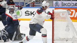 Brock Nelson, Július Hudáček