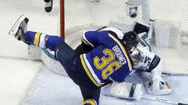 Hladký triumf San Jose v St. Louis, shutout Jonesa