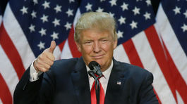 Žiadne nahrávky s exšéfom FBI Comeym neexistujú, vyhlásil Trump