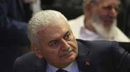 Turecký premiér: EÚ neplní prísľuby z dohody o migrantoch