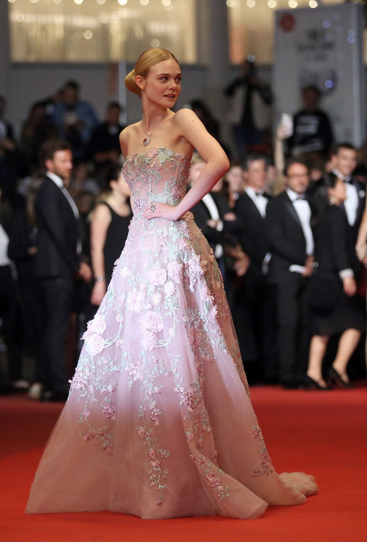 Herečka Elle Fanning prišla na premiéru filmu...