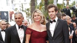 Herec Paul Belmondo a jeho manželka Luana a ich syn Victor.