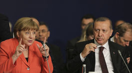 Erdogan kritizoval Merkelovú za rezolúciu o genocíde Arménov