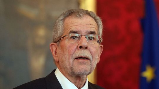 Rakúsky prezident dostal od Maďarov list o tzv. Sorosovom pláne