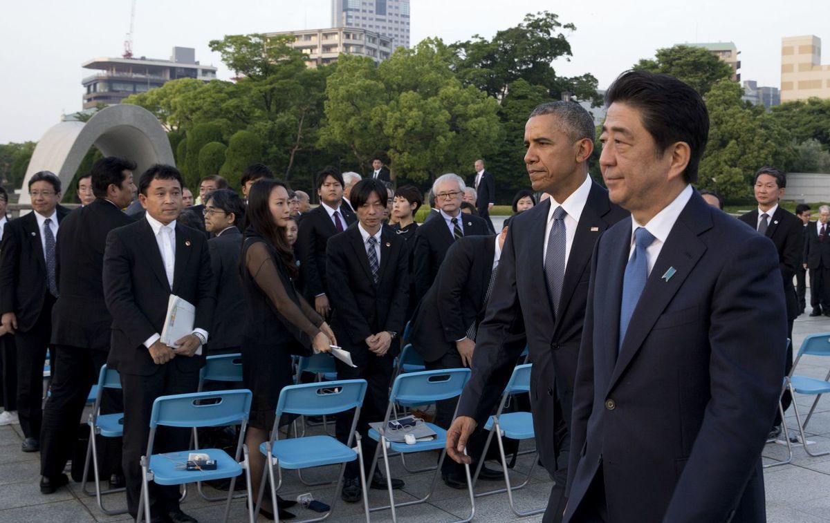 Americký prezident Barack Obama a japonský...