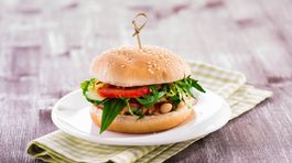 Máte chuť na burger, ale nejete mäso? Vyskúšajte nový recept