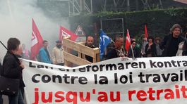 Postihnú francúzske štrajky aj futbalových fanúšikov?