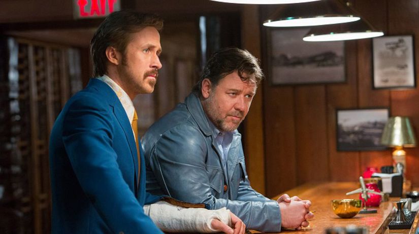 Ryan Gosling a Russell Crowe vo filme Ostrí...