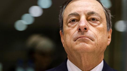 Draghimu sa nepáči posilňovanie eura
