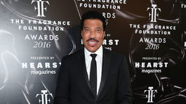 Spevák Lionel Richie.