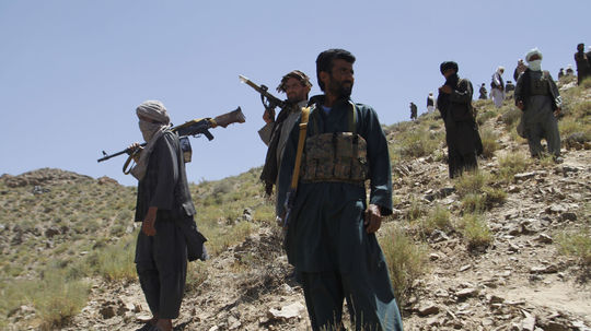 Američania dronmi zaútočili na stretnutie talibancov, hlásia 26 mŕtvych