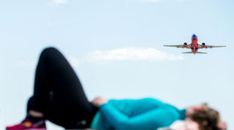 Koronavírus a nový fenomén: Vzduch brázdia tisíce lietadiel s neviditeľnými pasažiermi