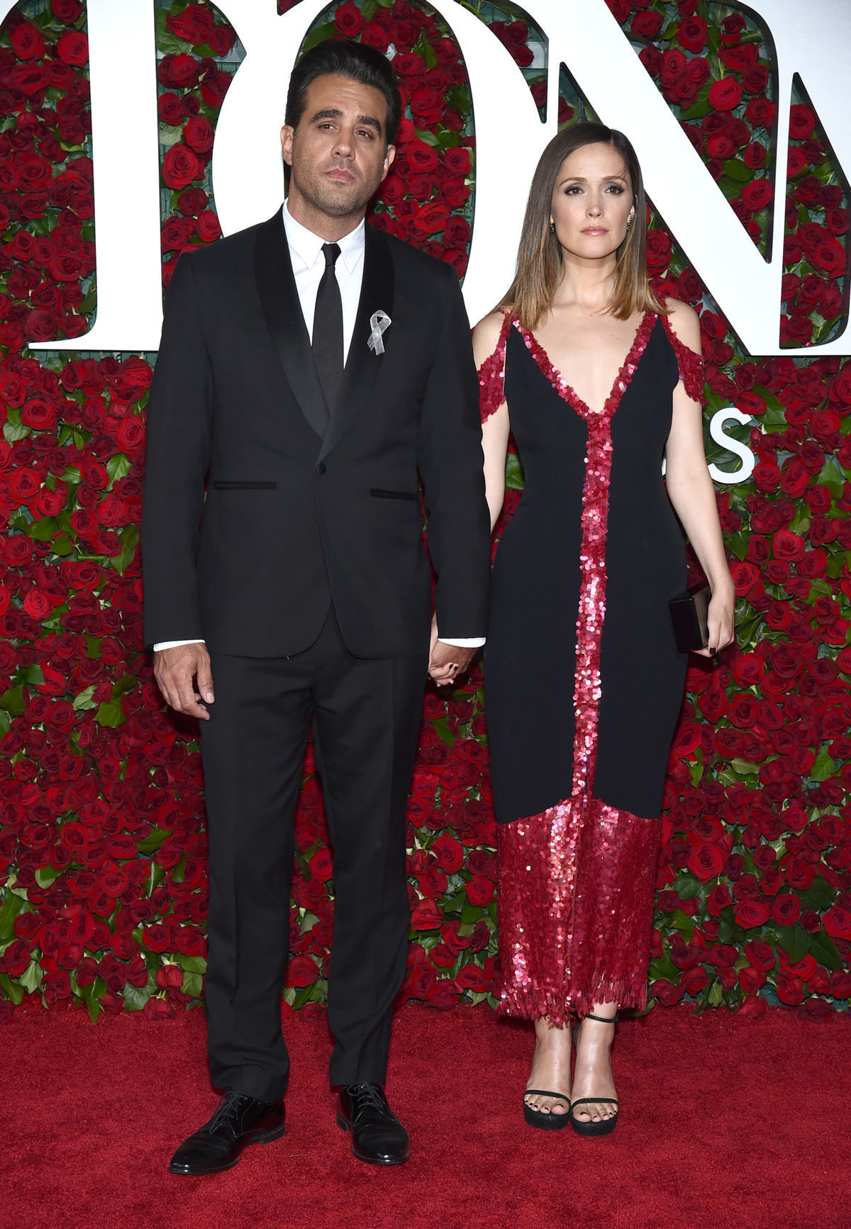 Herec Bobby Cannavale a Rose Byrne - v šatách...