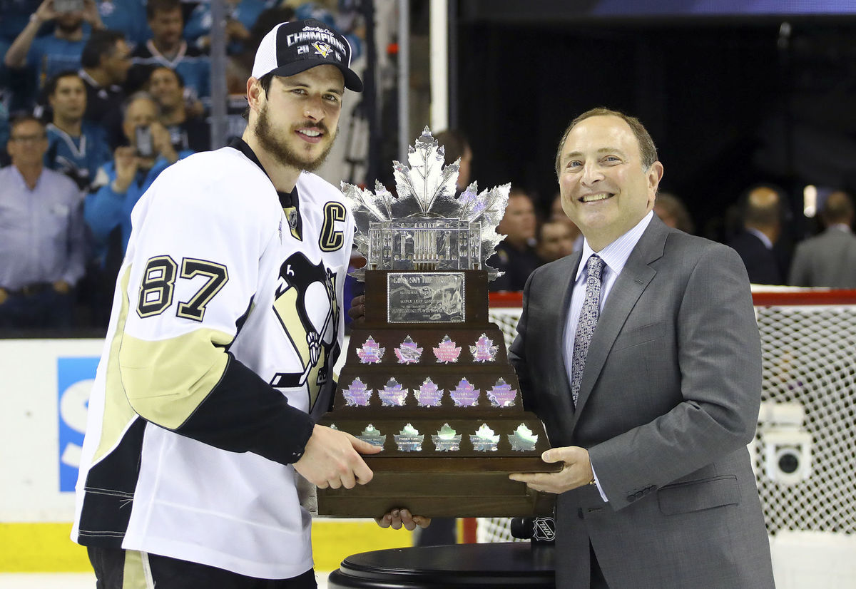 Conn Smythe Trophy, trofej pre...