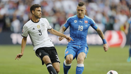 Jonas Hector, Juraj Kucka