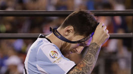 Posledný dotyk vtlačil Messimu do očí slzy