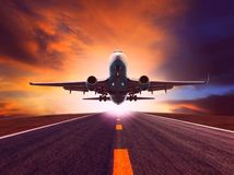 lietadlo, lietanie, cestovanie, runway, pristávacia dráha, rolovacia dráha, dovolenka