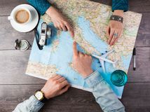 cestovanie, dovolenka, mapa, Taliansko, káva, lietadlo, letecká dovolenka, plánovanie, Európa, turisti