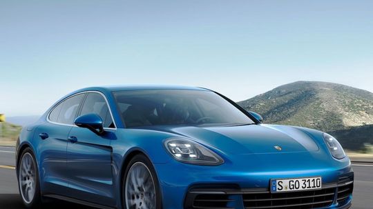 Porsche Panamera - 2016