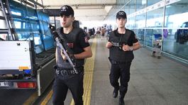 Atentátnici z Istanbulu boli cudzinci, zabili 44 ľudí