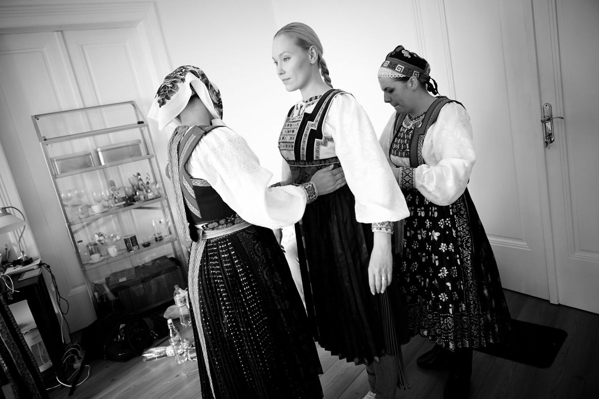 ,,Akoby som zapustila korene,"...