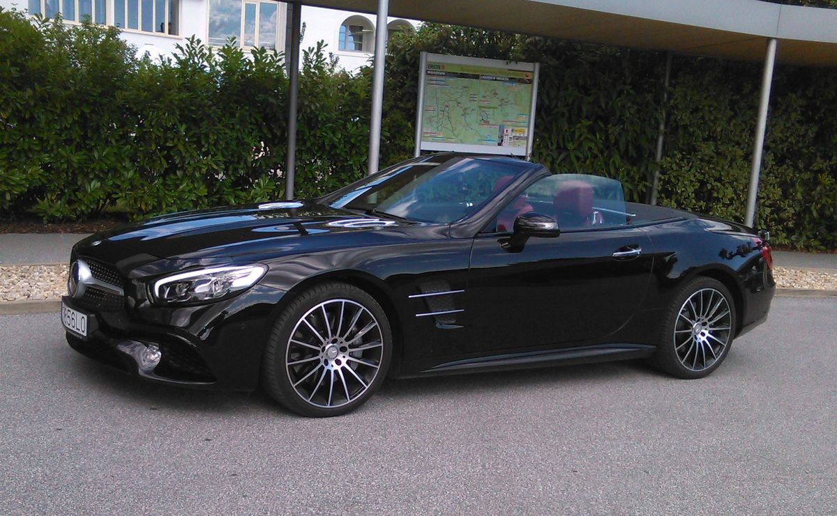 Mercedes-Benz SL 500 si svoje označenie udržal...