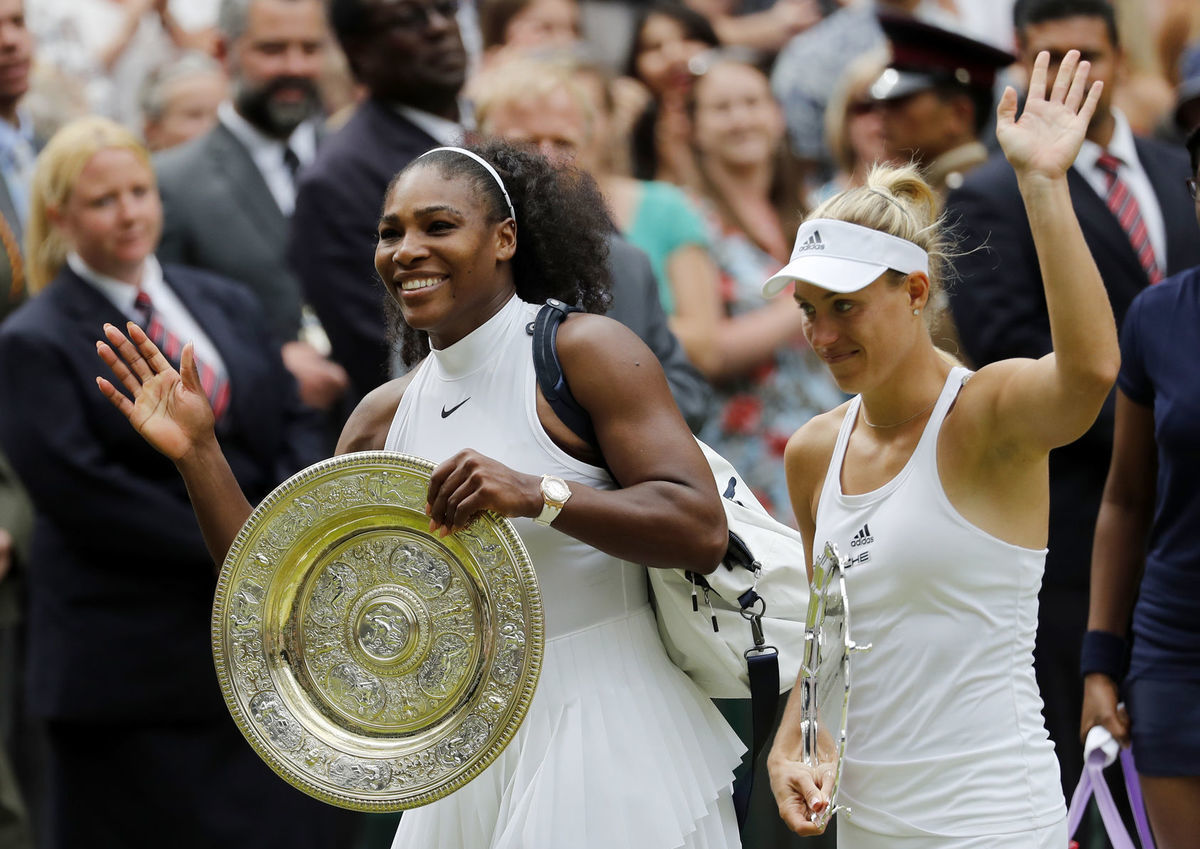 Wimbledonské finalistky Serena Williamsová a...