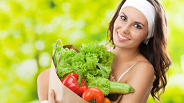 Ktoré potraviny pridávajú vek pokožke?