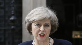 Mayová je novou premiérkou Británie, Cameron podal demisiu 