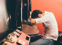 hráč, automat, hazard