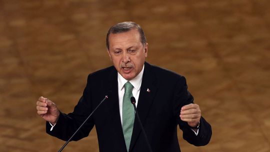 Erdogan zavádza komandá smrti, obáva sa turecká opozícia